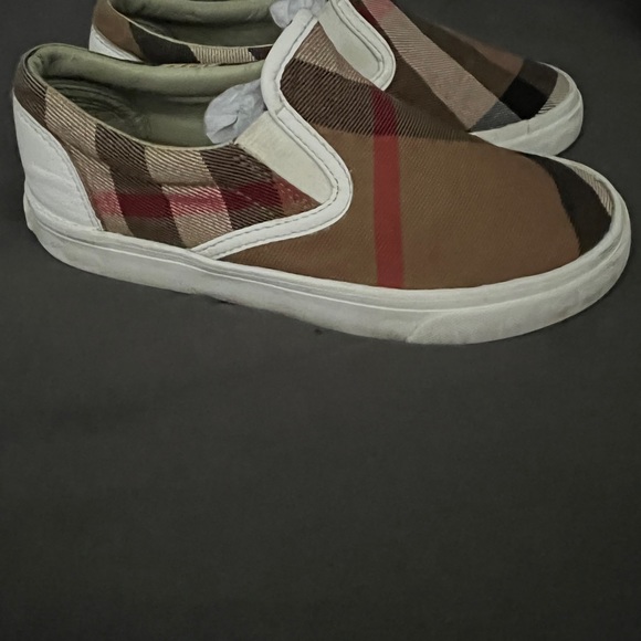 Kid Burberry Slip ons - Picture 3 of 3